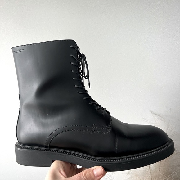 Vagabond boots - Picture 1 of 4
